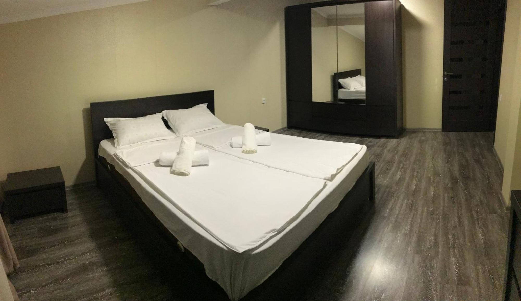 Friendly House Hotel Ахалцихе Екстериор снимка