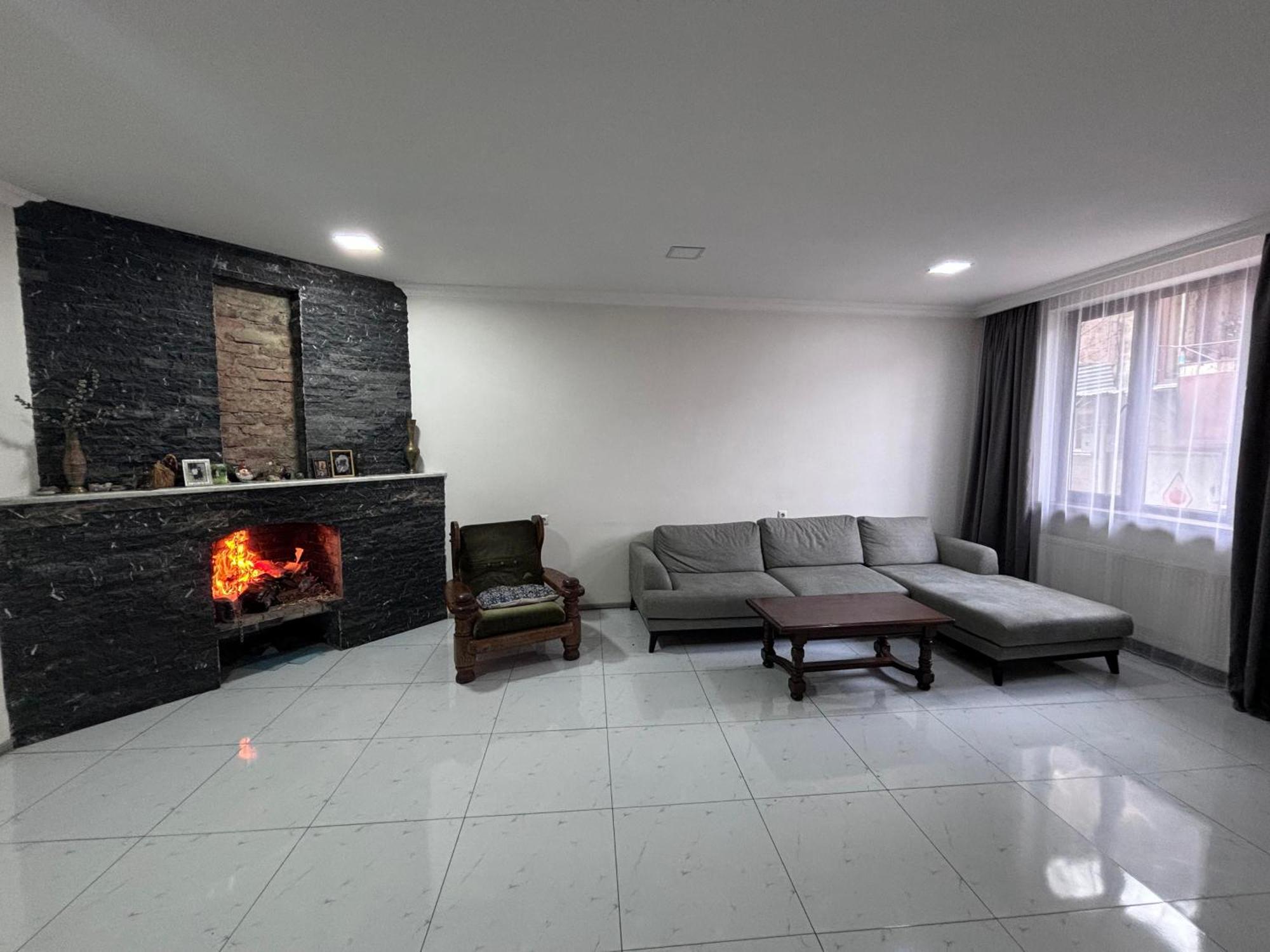 Friendly House Hotel Ахалцихе Екстериор снимка